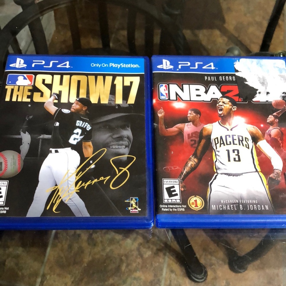 ⭐️HP⭐️Set of 2 PS4 Games